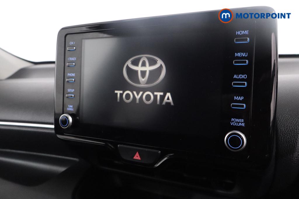 Toyota Yaris Design Automatic Petrol-Electric Hybrid Hatchback - Stock Number (1608901) - 2nd supplementary image