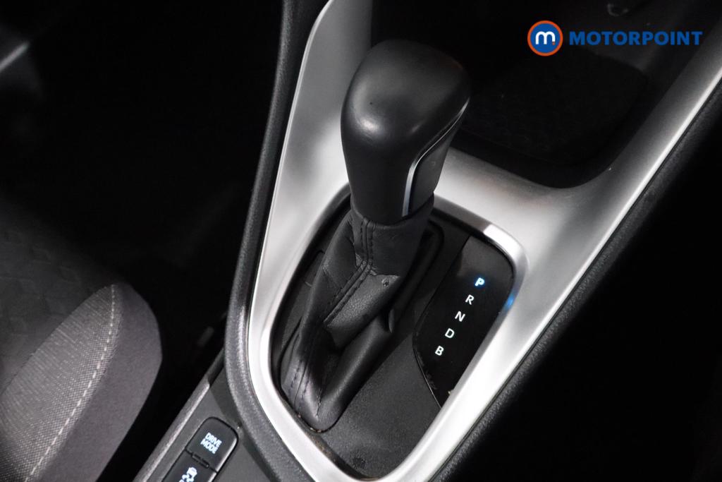 Toyota Yaris Design Automatic Petrol-Electric Hybrid Hatchback - Stock Number (1608901) - 7th supplementary image