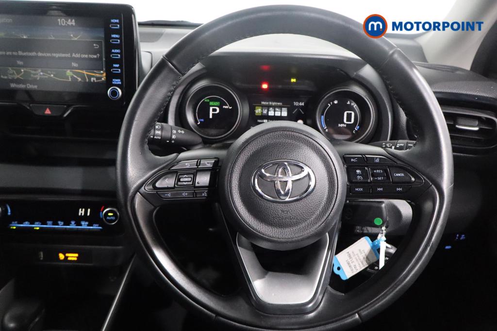 Toyota Yaris Design Automatic Petrol-Electric Hybrid Hatchback - Stock Number (1608901) - 9th supplementary image