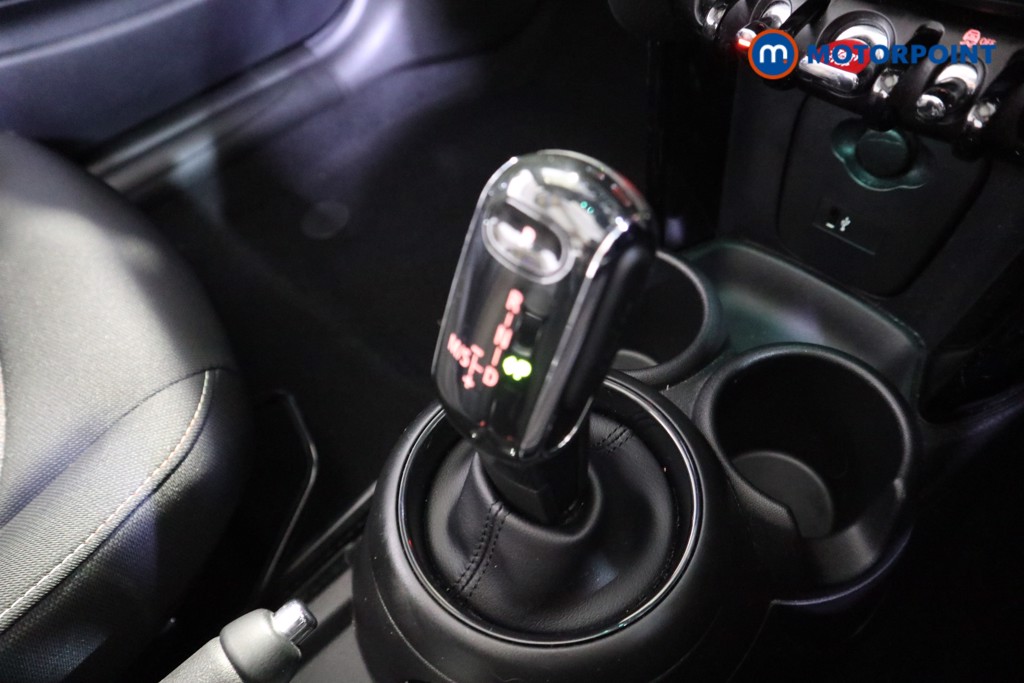 Mini Convertible Cooper Classic Automatic Petrol Convertible - Stock Number (1608979) - 8th supplementary image