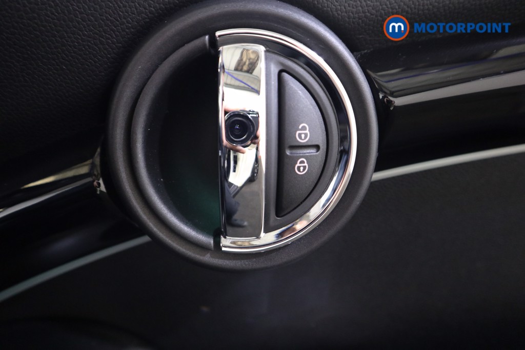 Mini Convertible Cooper Classic Automatic Petrol Convertible - Stock Number (1608979) - 12th supplementary image