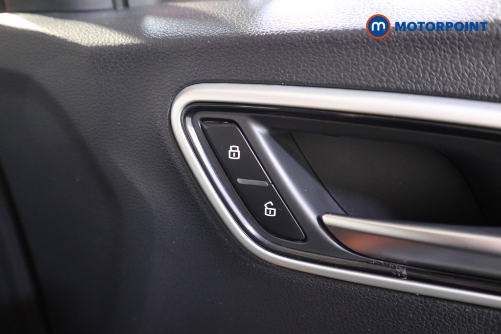 Mg Motor Uk ZS Exclusive Manual Petrol SUV - Stock Number (1609397) - 12th supplementary image