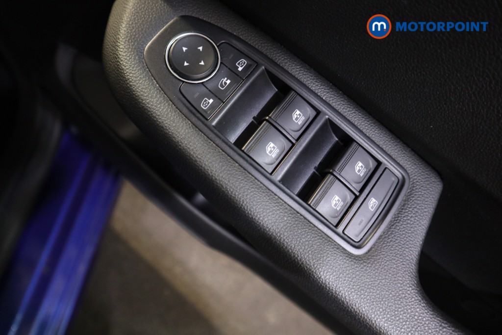 Renault Clio Iconic Manual Petrol Hatchback - Stock Number (1609622) - 12th supplementary image