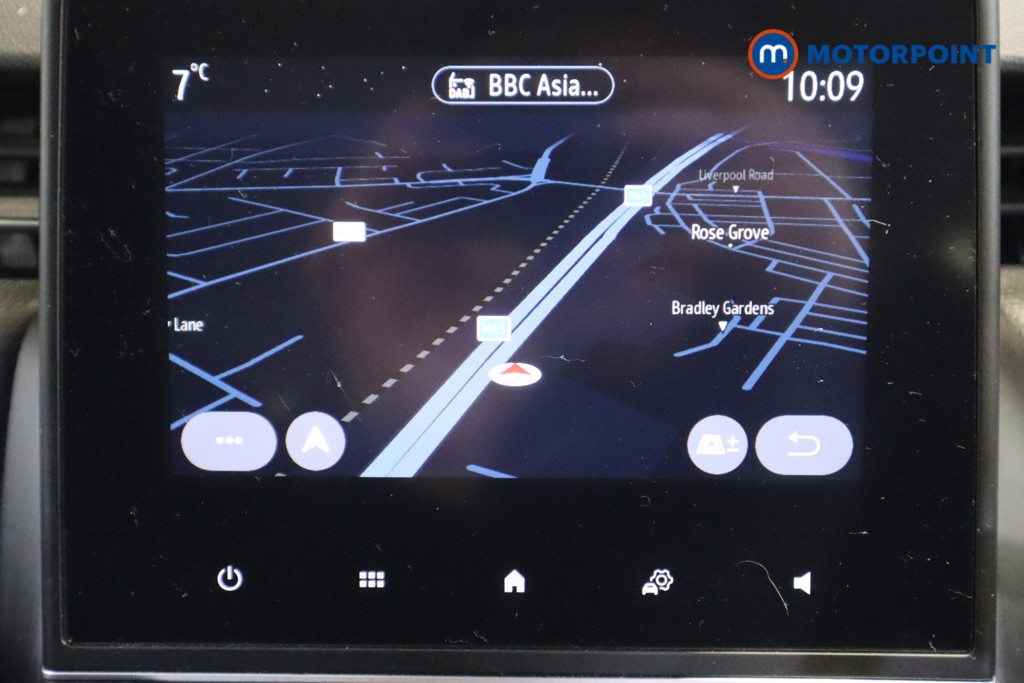 Renault Clio Iconic Edition Manual Petrol Hatchback - Stock Number (1610051) - 2nd supplementary image