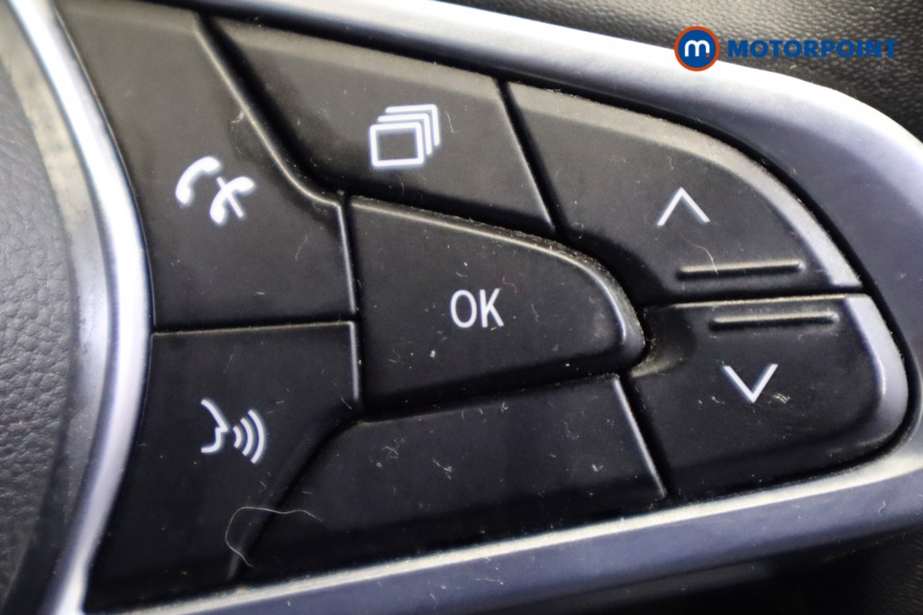 Renault Clio Iconic Edition Manual Petrol Hatchback - Stock Number (1610051) - 17th supplementary image