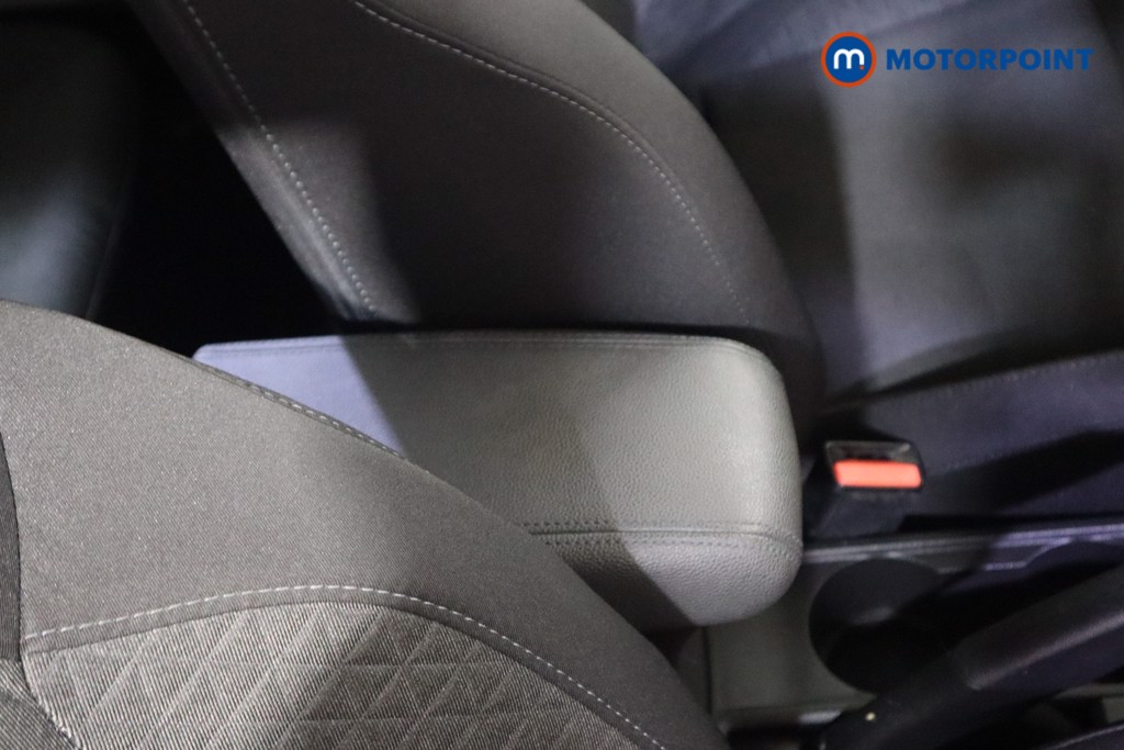 Renault Clio Iconic Edition Manual Petrol Hatchback - Stock Number (1610051) - 26th supplementary image