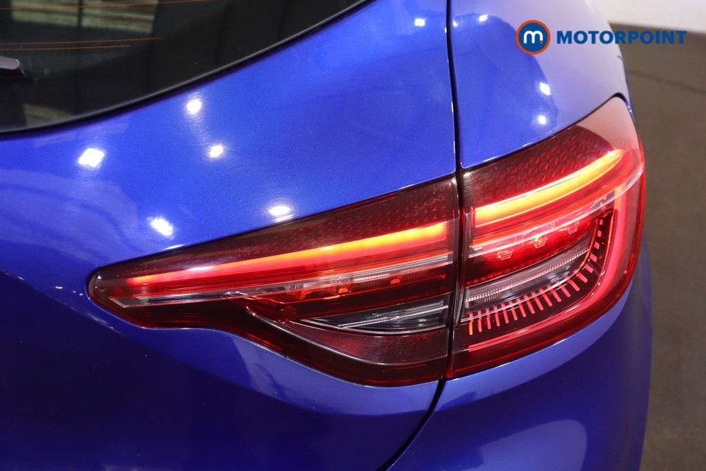 Renault Clio Iconic Edition Manual Petrol Hatchback - Stock Number (1610051) - 30th supplementary image