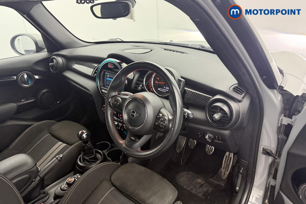 Mini Hatchback Cooper S Sport Manual Petrol Hatchback - Stock Number (1610082) - 4th supplementary image