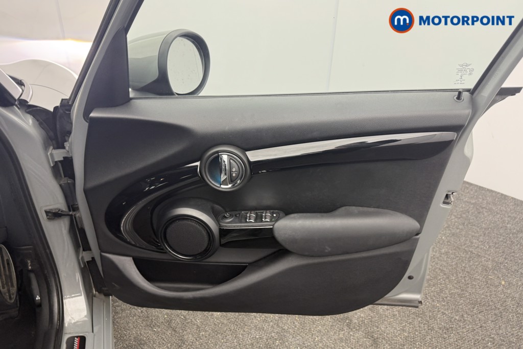 Mini Hatchback Cooper S Sport Manual Petrol Hatchback - Stock Number (1610082) - 18th supplementary image