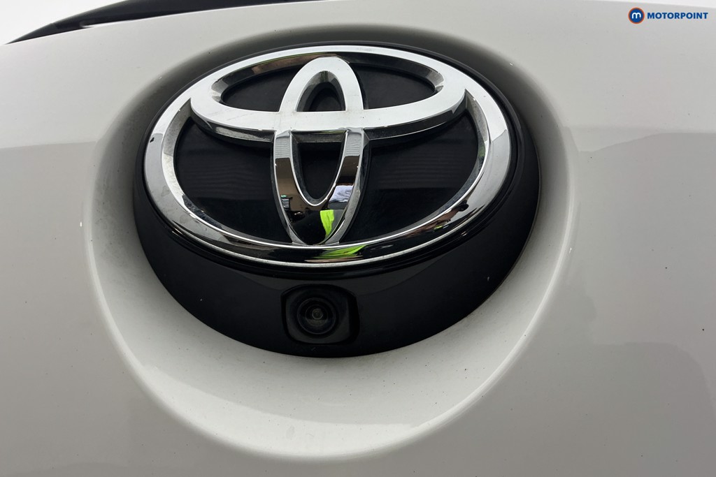 Toyota Corolla Gr Sport Automatic Petrol-Electric Hybrid Hatchback - Stock Number (1610127) - 5th supplementary image