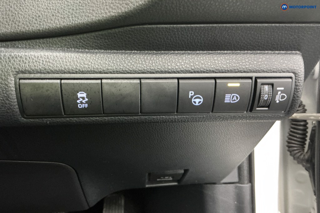 Toyota Corolla Gr Sport Automatic Petrol-Electric Hybrid Hatchback - Stock Number (1610127) - 27th supplementary image