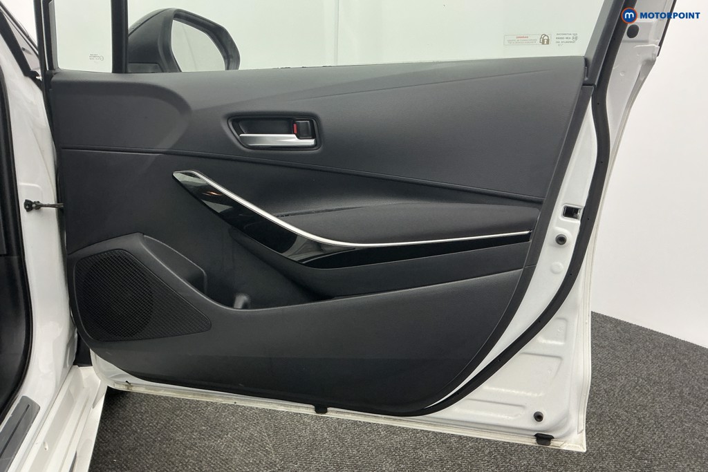 Toyota Corolla Gr Sport Automatic Petrol-Electric Hybrid Hatchback - Stock Number (1610127) - 28th supplementary image