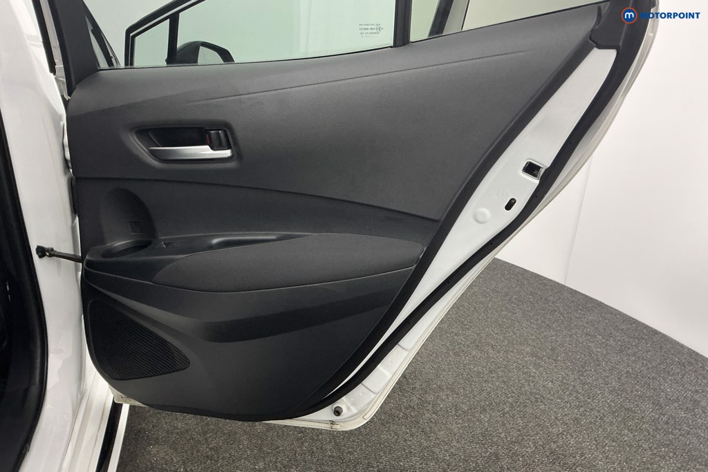 Toyota Corolla Gr Sport Automatic Petrol-Electric Hybrid Hatchback - Stock Number (1610127) - 30th supplementary image