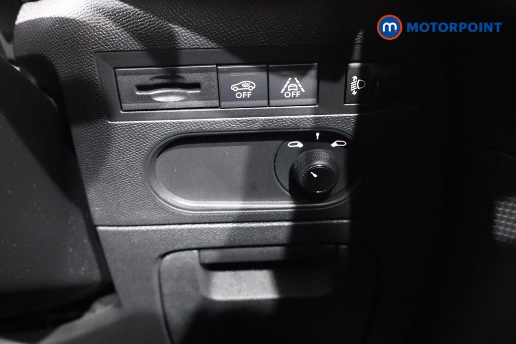 DS Ds 3 Bastille Manual Petrol SUV - Stock Number (1610348) - 9th supplementary image