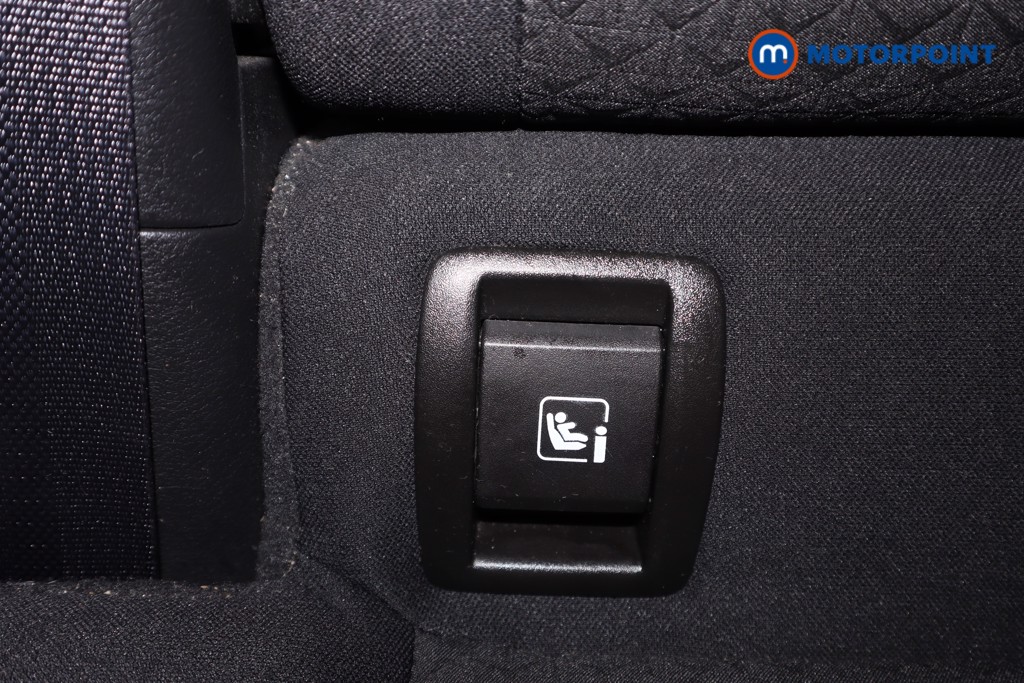 Nissan Juke N-Connecta Automatic Petrol SUV - Stock Number (1610499) - 27th supplementary image