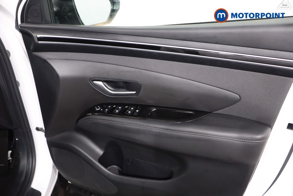 Hyundai Tucson Se Connect Manual Petrol SUV - Stock Number (1610583) - 21st supplementary image