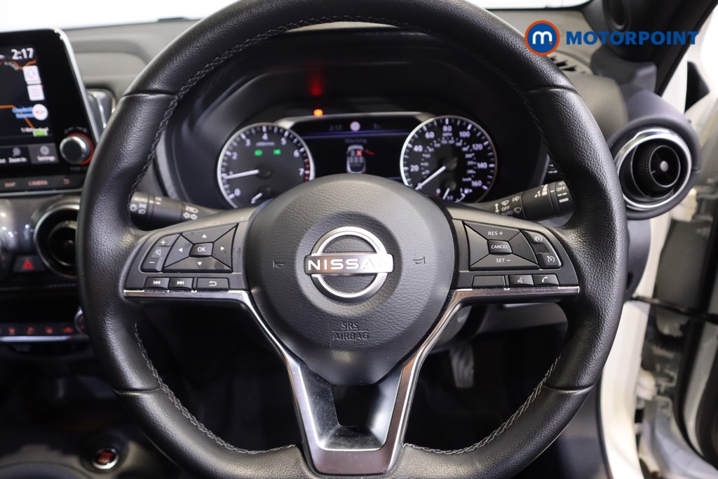 Nissan Juke N-Connecta Manual Petrol SUV - Stock Number (1610595) - 3rd supplementary image