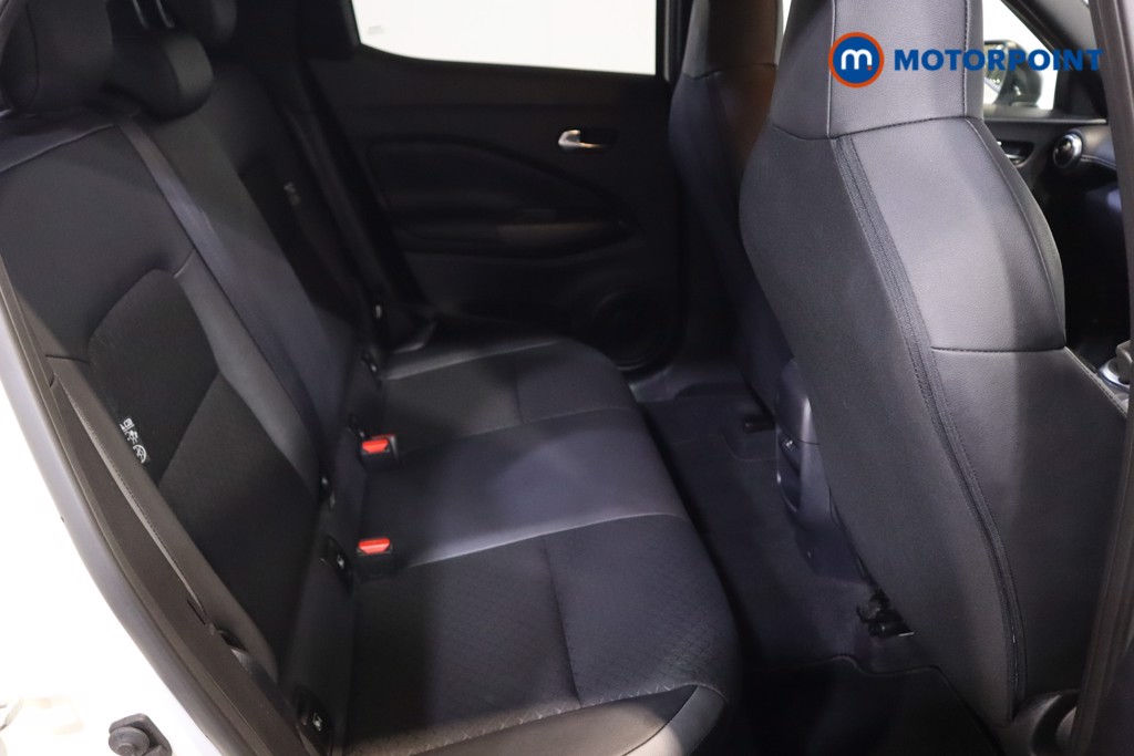 Nissan Juke N-Connecta Manual Petrol SUV - Stock Number (1610595) - 7th supplementary image