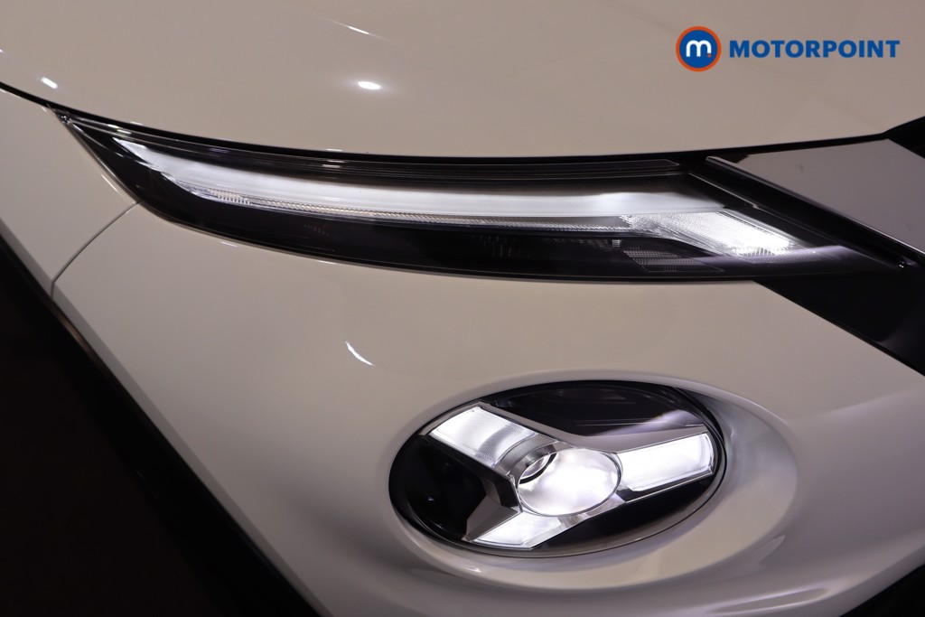 Nissan Juke N-Connecta Manual Petrol SUV - Stock Number (1610595) - 32nd supplementary image