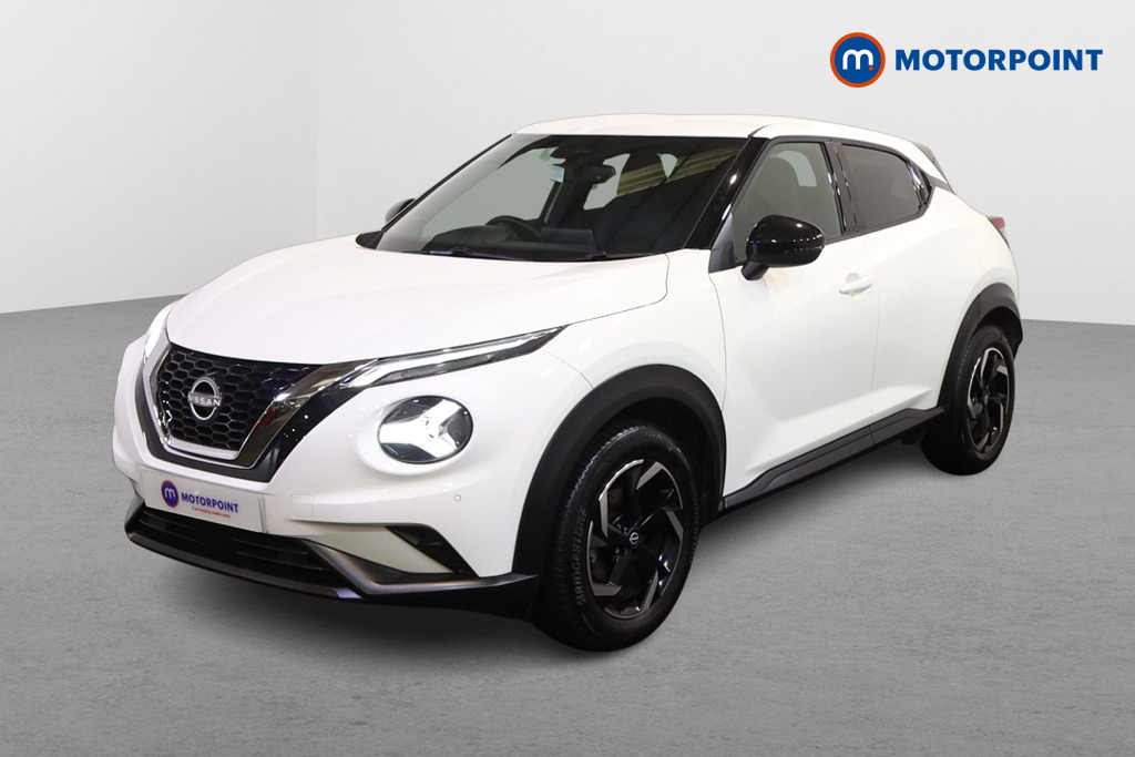 Nissan Juke N-Connecta Manual Petrol SUV - Stock Number (1610595) - Passenger side front corner