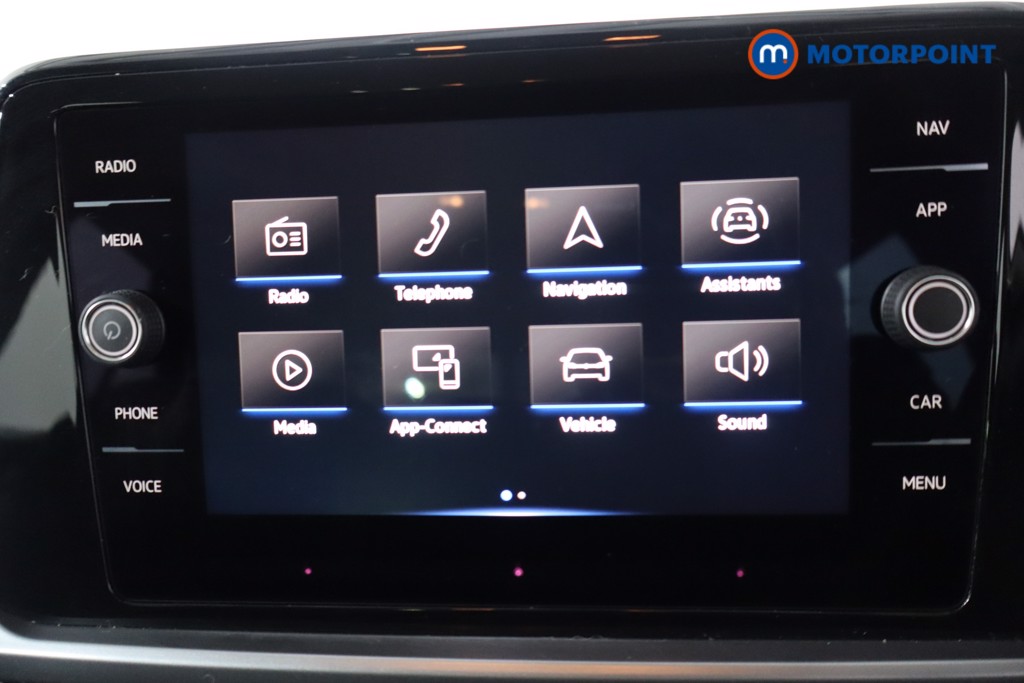 Volkswagen T-Roc Life Manual Petrol SUV - Stock Number (1610602) - 2nd supplementary image