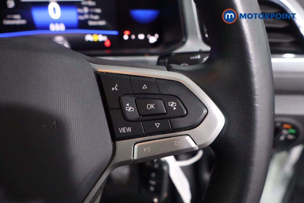 Volkswagen T-Roc Life Manual Petrol SUV - Stock Number (1610602) - 8th supplementary image
