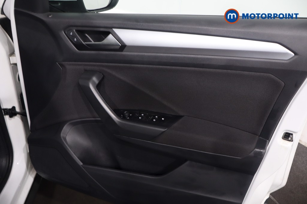 Volkswagen T-Roc Life Manual Petrol SUV - Stock Number (1610602) - 23rd supplementary image