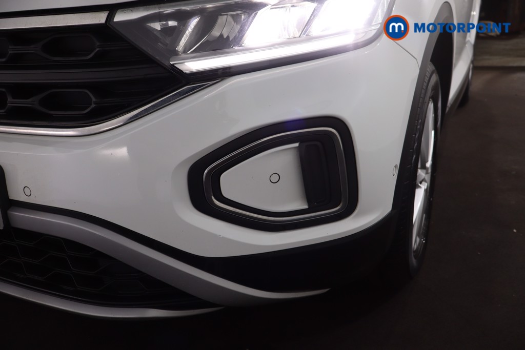 Volkswagen T-Roc Life Manual Petrol SUV - Stock Number (1610602) - 32nd supplementary image