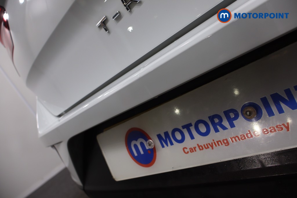 Volkswagen T-Roc Life Manual Petrol SUV - Stock Number (1610602) - 37th supplementary image