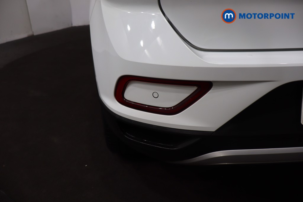 Volkswagen T-Roc Life Manual Petrol SUV - Stock Number (1610602) - 39th supplementary image