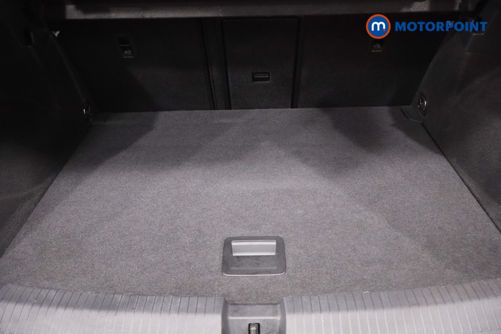 Volkswagen T-Roc Life Manual Petrol SUV - Stock Number (1610602) - 40th supplementary image