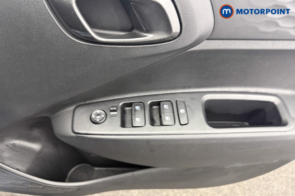 Hyundai I10 Advance Automatic Petrol Hatchback - Stock Number (1610672) - 15th supplementary image