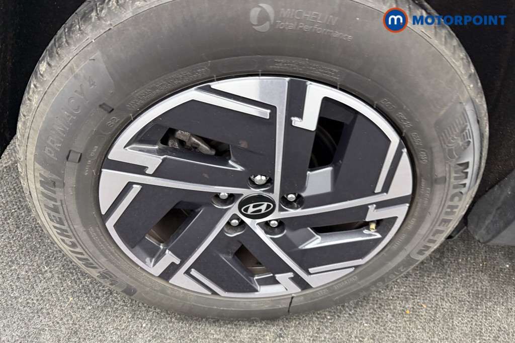 Hyundai Tucson Advance Manual Petrol SUV - Stock Number (1610956) - 32nd supplementary image