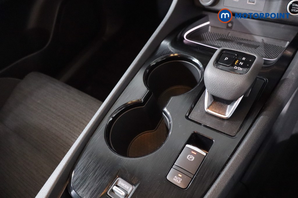 Nissan X-Trail N-Connecta Automatic Petrol SUV - Stock Number (1611134) - 19th supplementary image