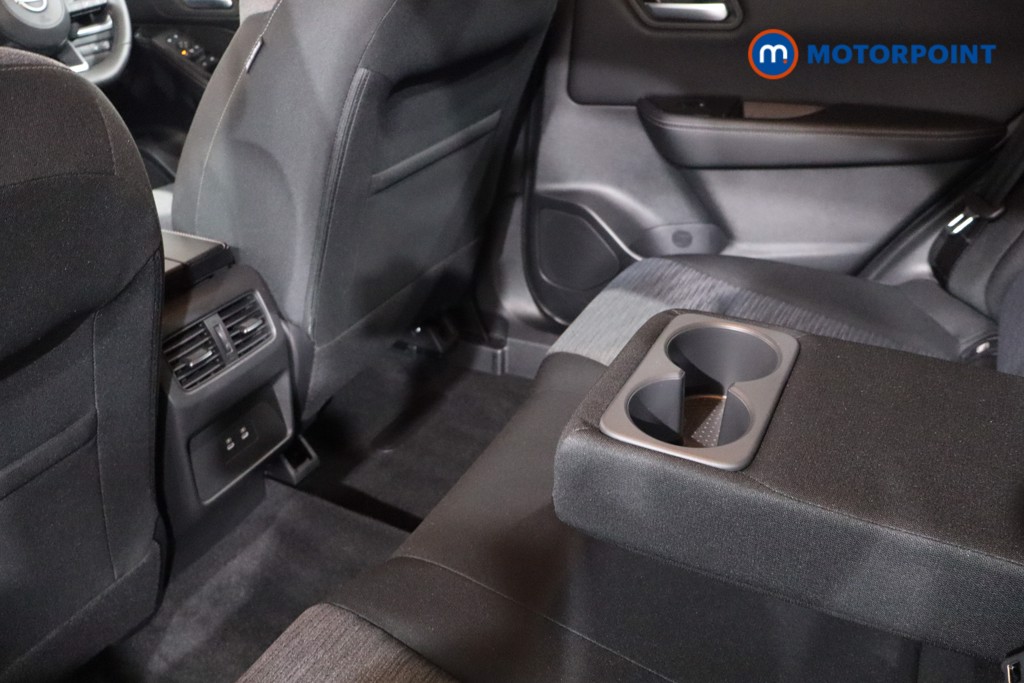 Nissan X-Trail N-Connecta Automatic Petrol SUV - Stock Number (1611134) - 27th supplementary image