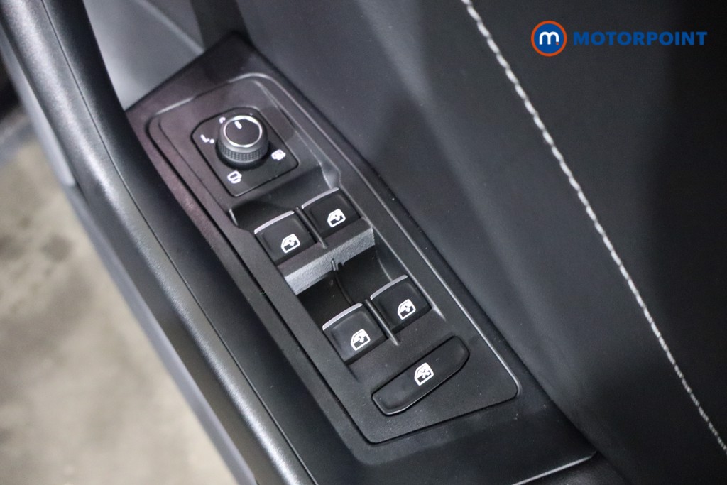 Volkswagen T-Roc Black Edition Automatic Petrol SUV - Stock Number (1611150) - 18th supplementary image