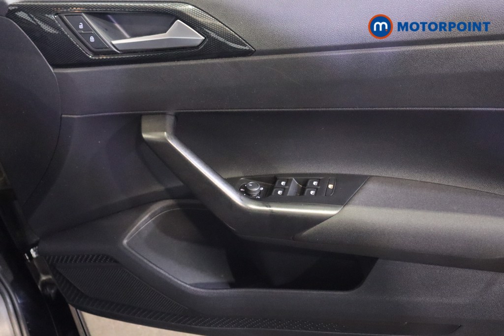 Volkswagen Polo Life Manual Petrol Hatchback - Stock Number (1611201) - 13th supplementary image