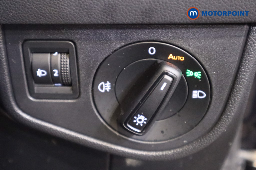 Volkswagen Polo Life Manual Petrol Hatchback - Stock Number (1611201) - 16th supplementary image