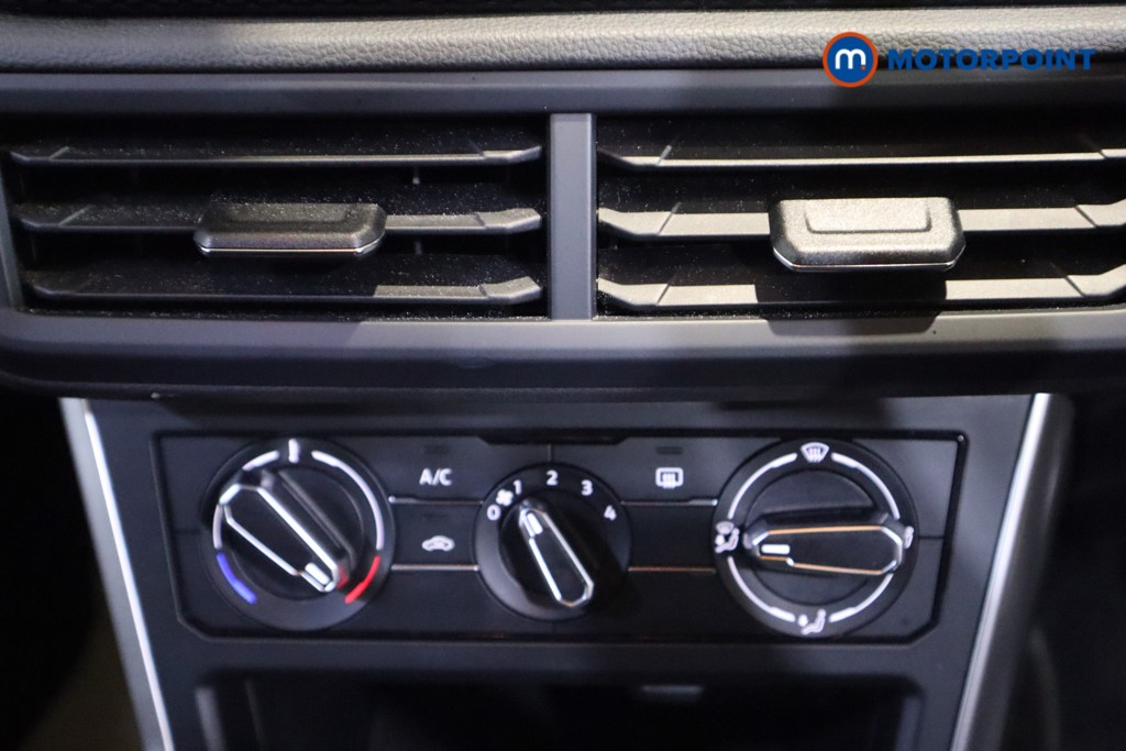 Volkswagen Polo Life Manual Petrol Hatchback - Stock Number (1611201) - 20th supplementary image