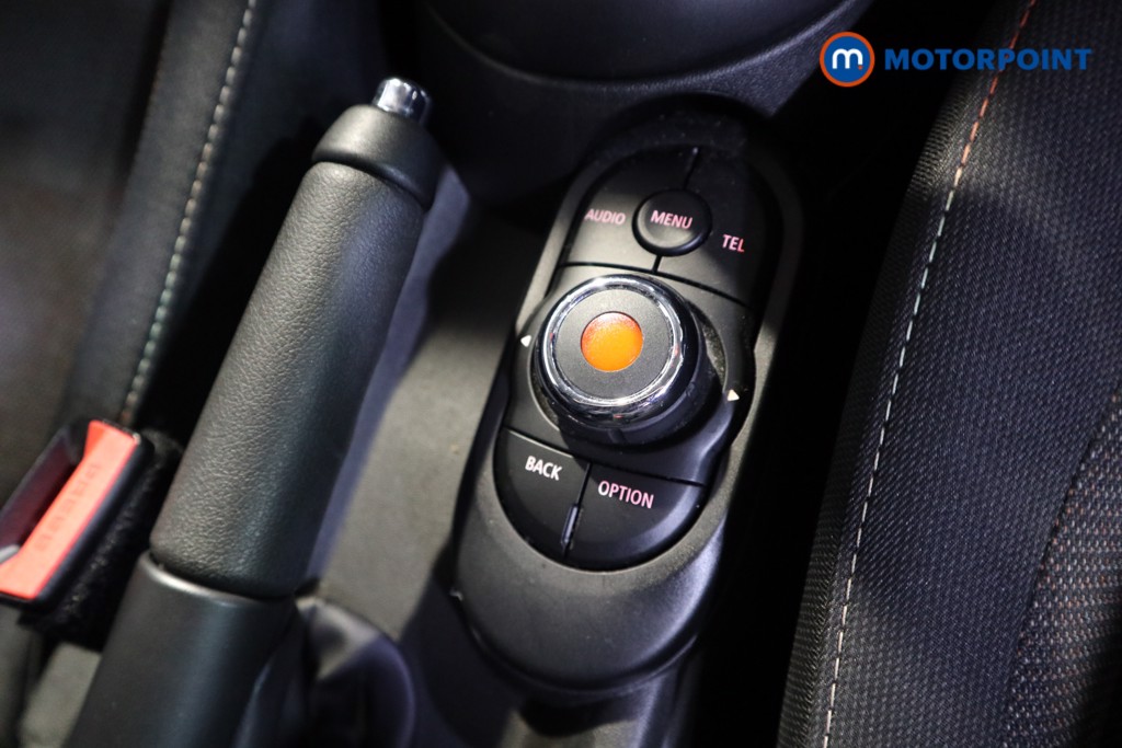 Mini Hatchback ONE Manual Petrol Hatchback - Stock Number (1611418) - 6th supplementary image