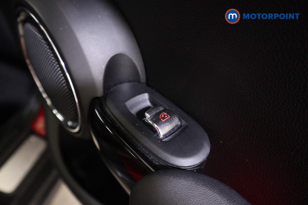 Mini Hatchback ONE Manual Petrol Hatchback - Stock Number (1611418) - 14th supplementary image