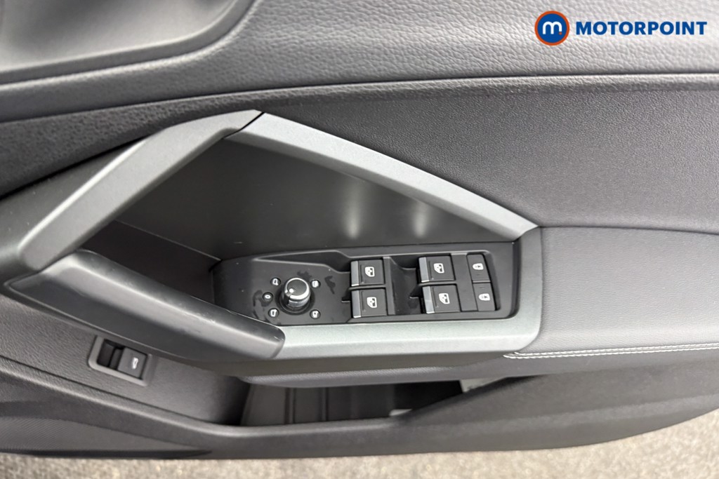 Audi Q3 S Line Manual Petrol SUV - Stock Number (1611693) - 16th supplementary image