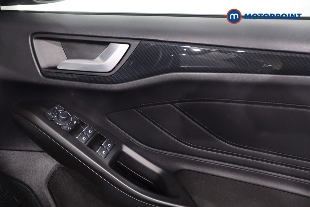 Ford Focus St-Line X Automatic Petrol Estate - Stock Number (1611706) - 25th supplementary image