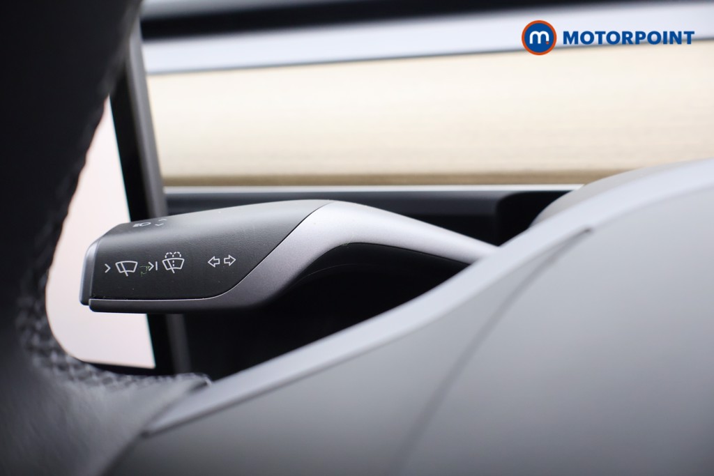 Tesla Model Y Long Range Automatic Electric SUV - Stock Number (1611850) - 2nd supplementary image