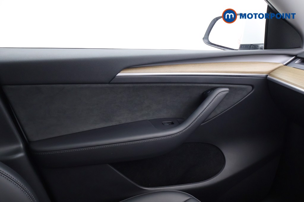 Tesla Model Y Long Range Automatic Electric SUV - Stock Number (1611850) - 6th supplementary image