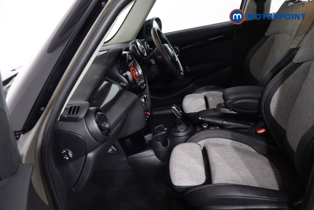 Mini Hatchback Cooper S Classic Automatic Petrol Hatchback - Stock Number (1611870) - 4th supplementary image