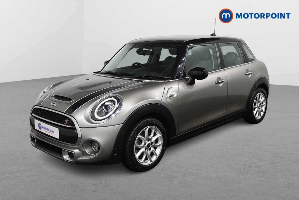 Mini Hatchback Cooper S Classic Automatic Petrol Hatchback - Stock Number (1611870) - Passenger side front corner