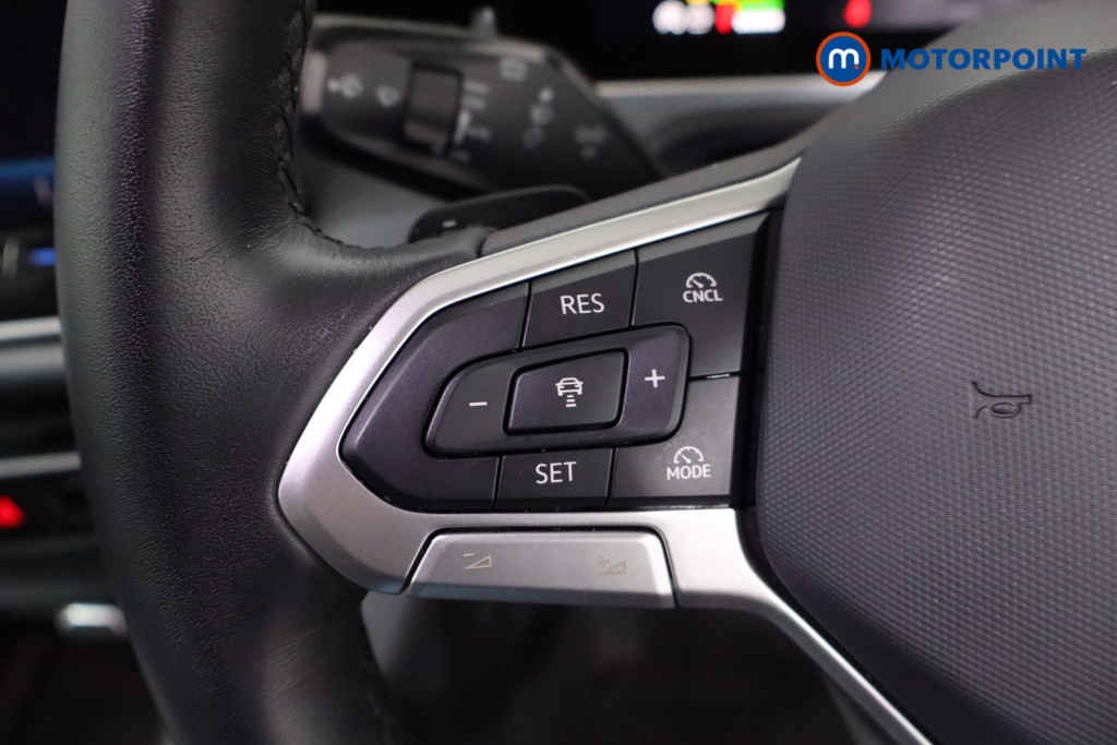 Volkswagen Passat Life Automatic Petrol Plug-In Hybrid Estate - Stock Number (1611983) - 7th supplementary image