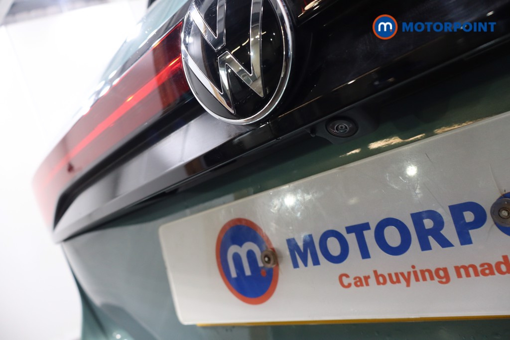 Volkswagen Passat Life Automatic Petrol Plug-In Hybrid Estate - Stock Number (1611983) - 37th supplementary image