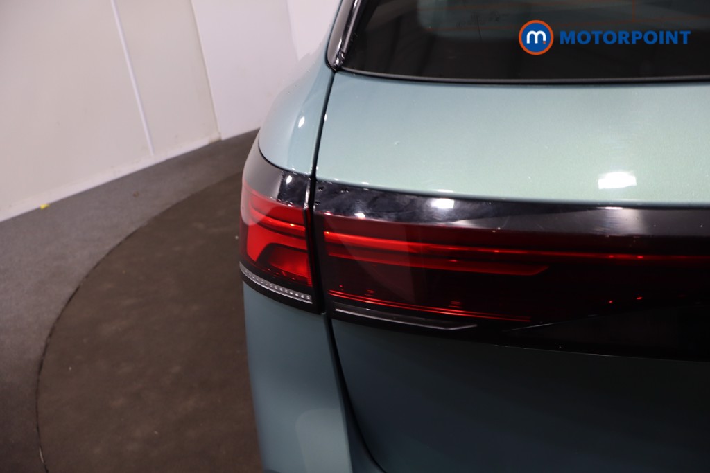 Volkswagen Passat Life Automatic Petrol Plug-In Hybrid Estate - Stock Number (1611983) - 38th supplementary image